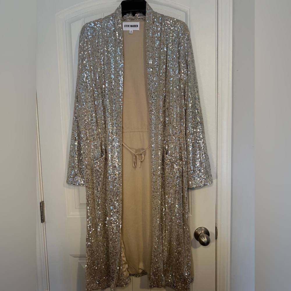 Steve Madden Sparkling Silver Sequin Robe
